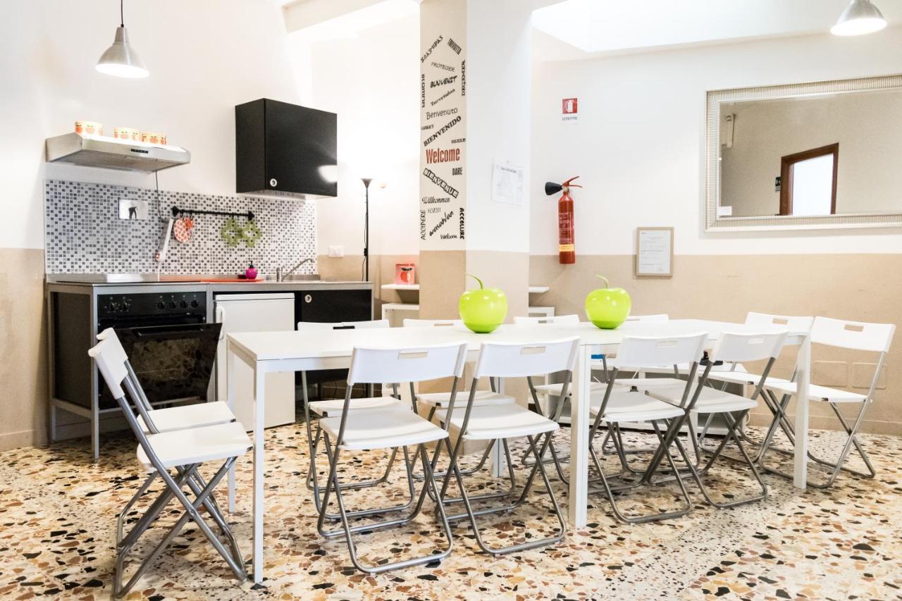 La Mela Di Roma Apartment Buitenkant foto